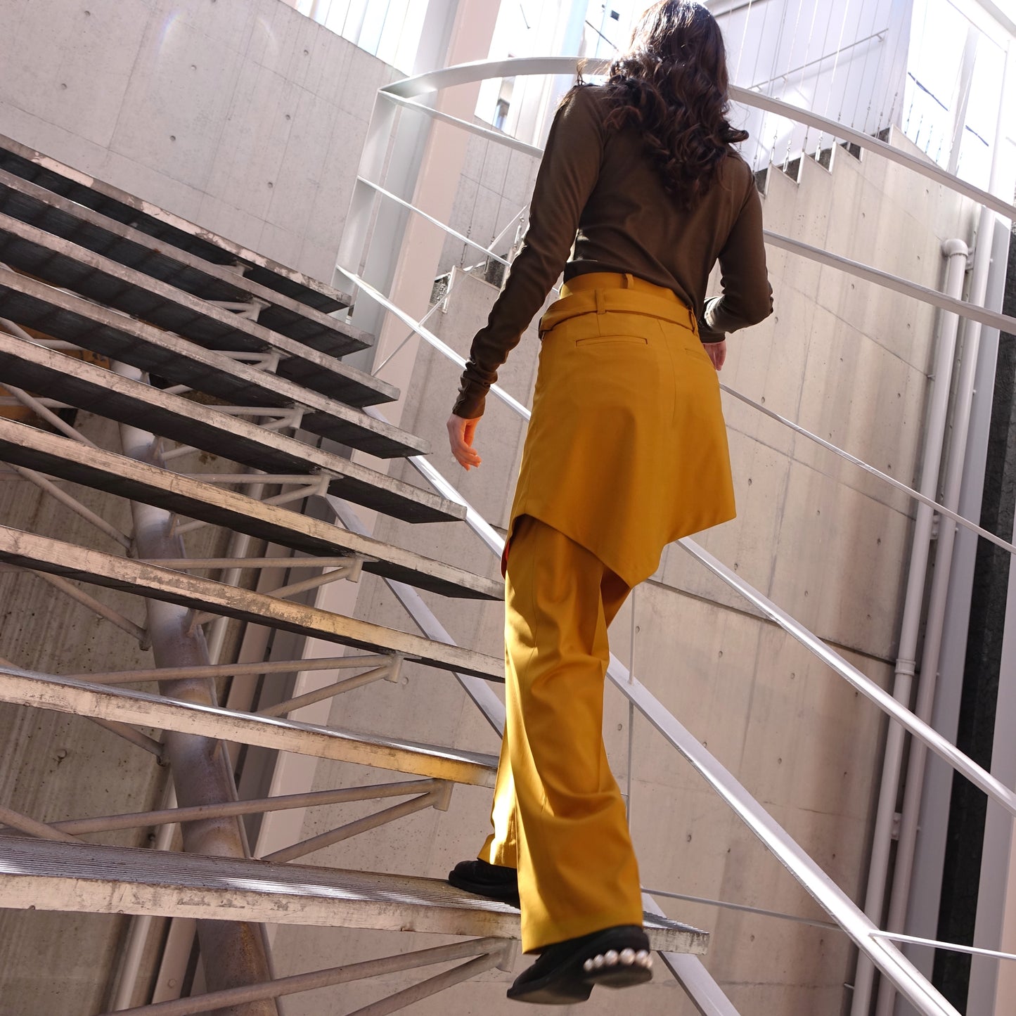 Sleek (A)Symmetry Duo in Mustard