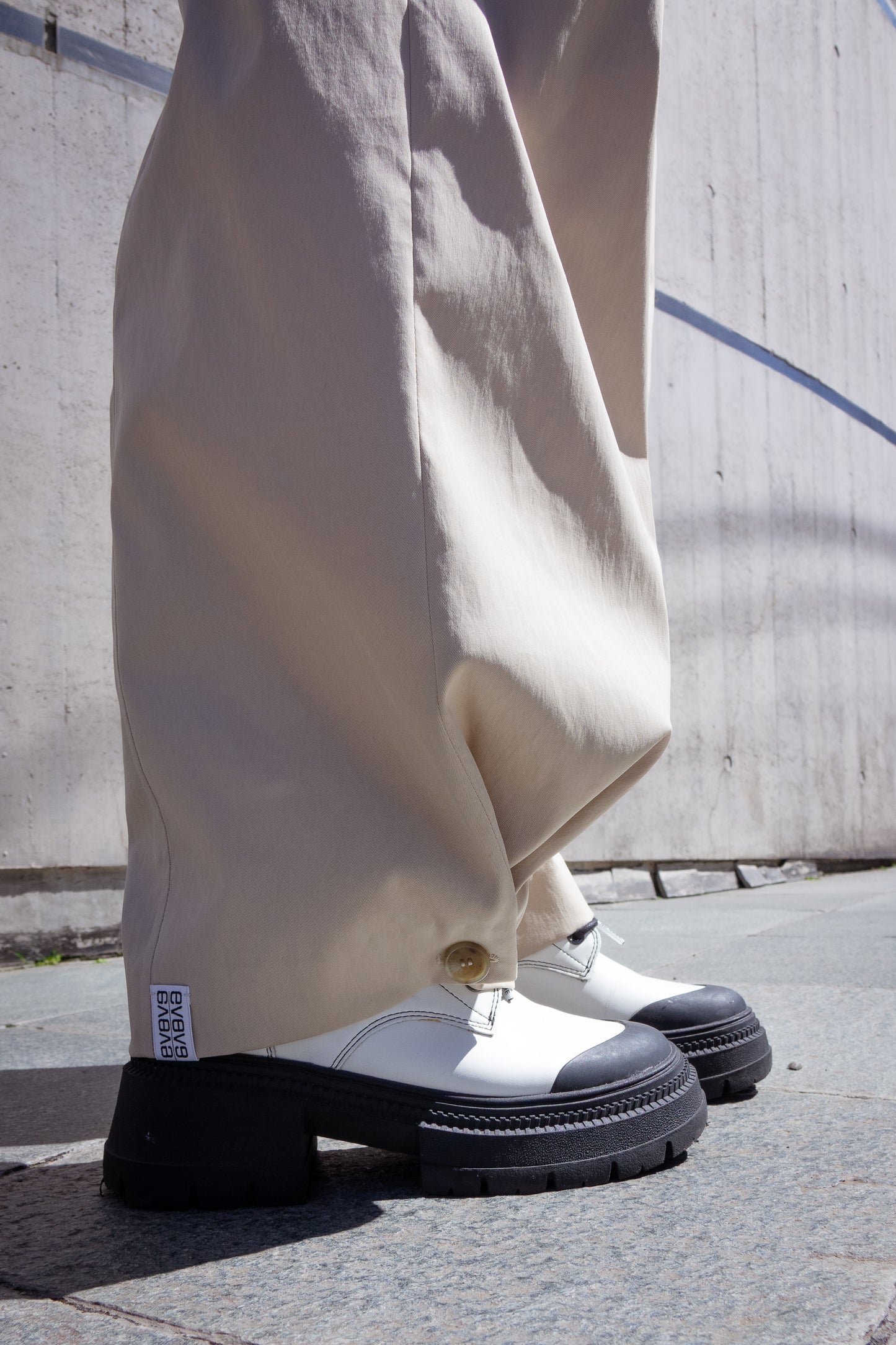 Urban Edge Pants in Stone