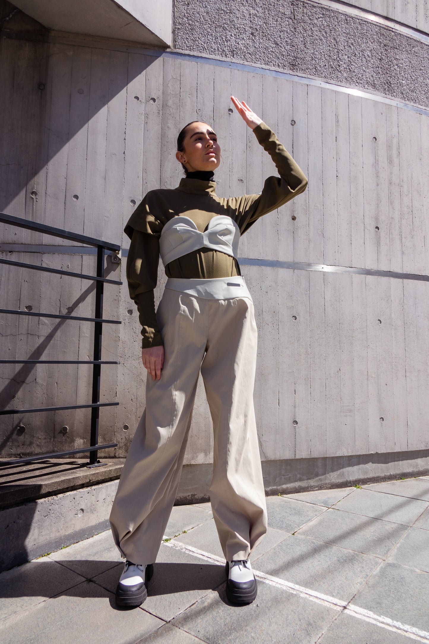 Urban Edge Pants in Stone