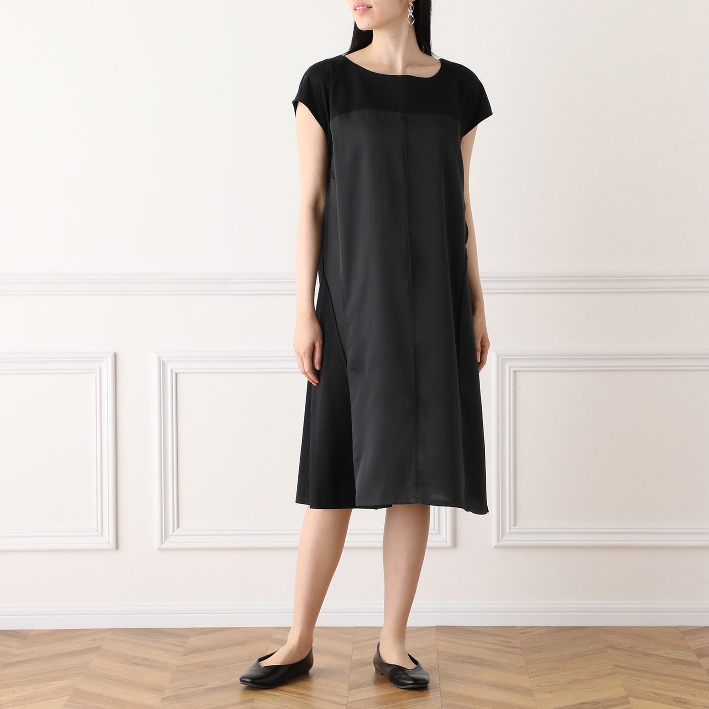 ブラックナイトサテンパネルドレス