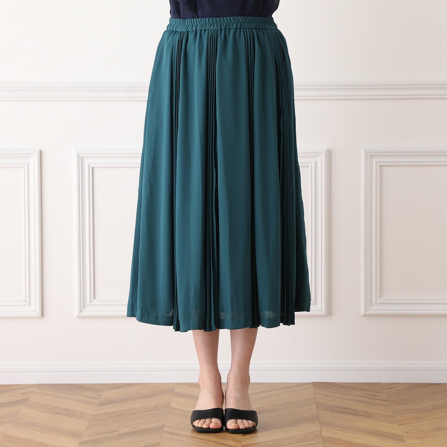Pleated Paneled Skirt in Emerald Georgette