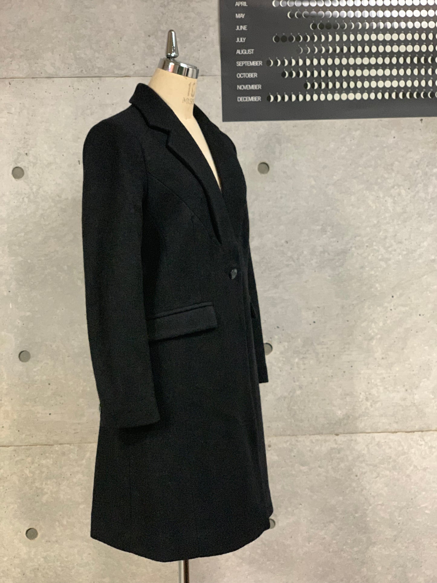 Chesterfield Coat in Black Wool