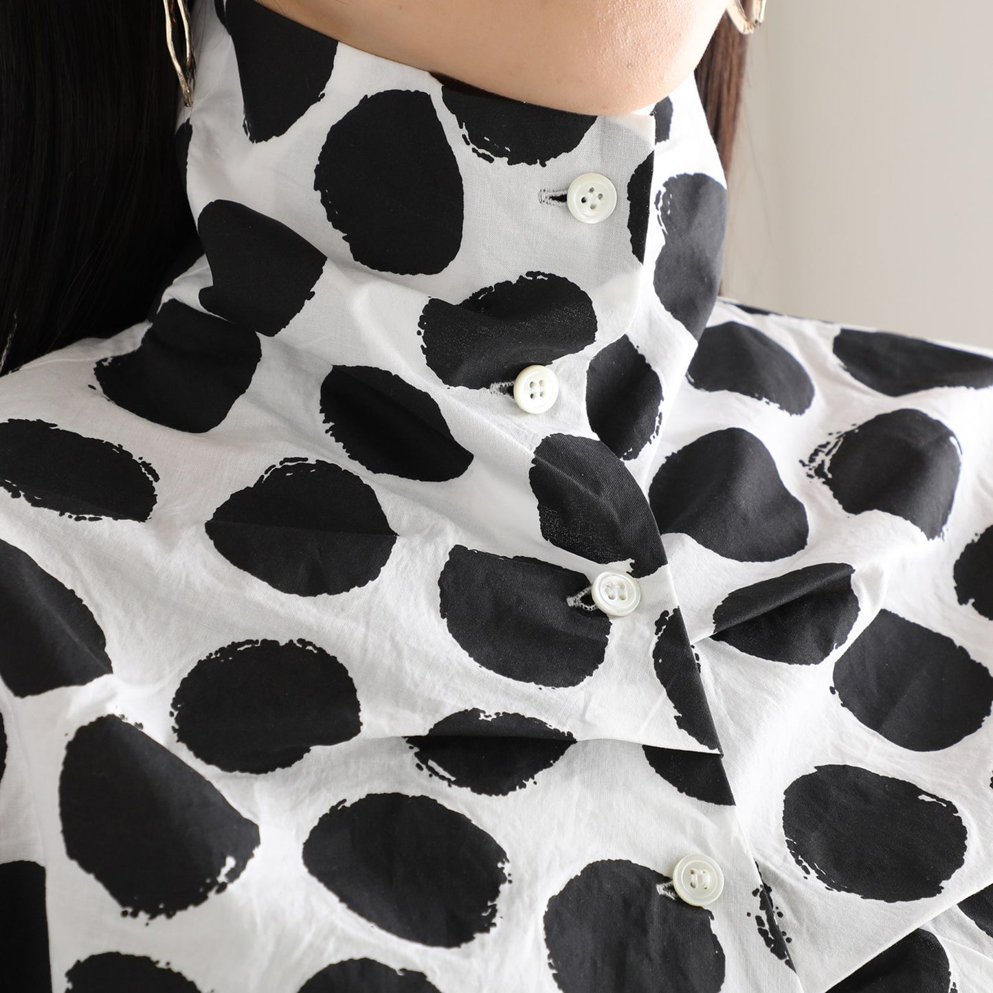 Italian Tucked Shirt in Black and White Dot Appliqué
